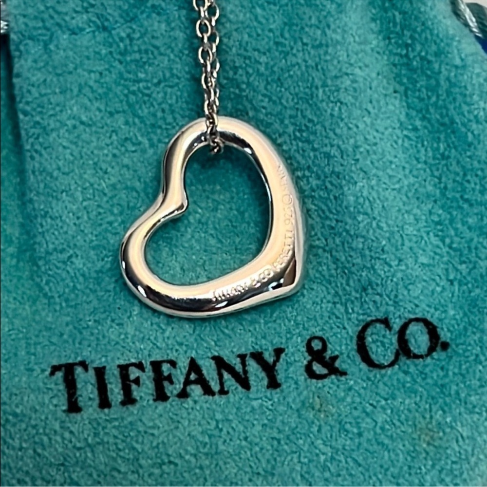 Tiffany & Co. vintage Elsa Peretti Silver Open Heart Necklace